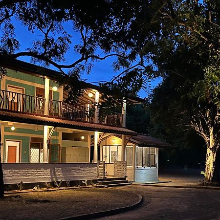 Funky Leopard Safari Lodge Bordering Yala National Park Kataragama Eksteriør billede