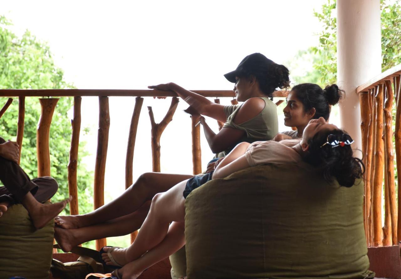 Funky Leopard Safari Lodge Bordering Yala National Park Kataragama Eksteriør billede
