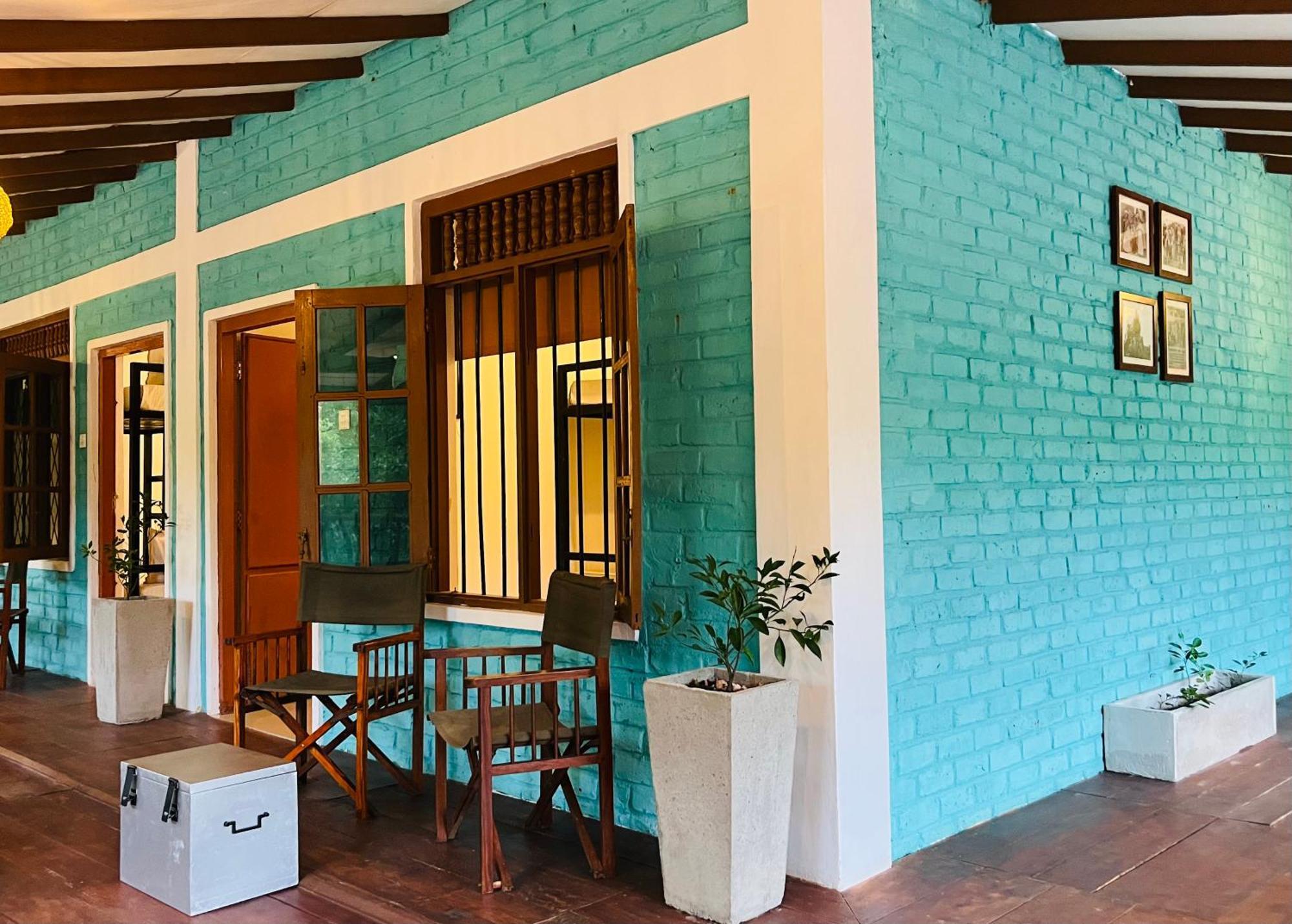 Funky Leopard Safari Lodge Bordering Yala National Park Kataragama Eksteriør billede