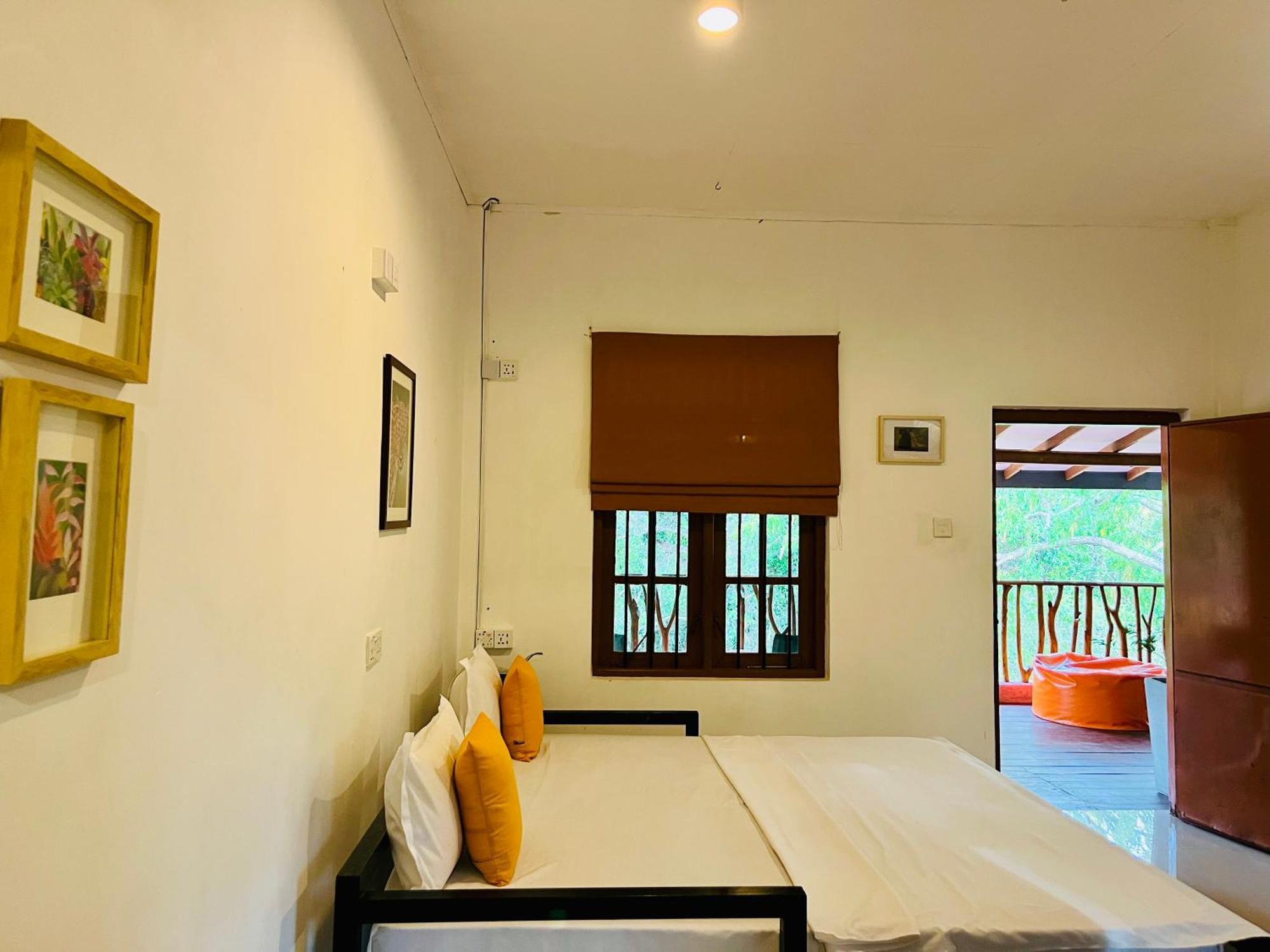 Funky Leopard Safari Lodge Bordering Yala National Park Kataragama Eksteriør billede