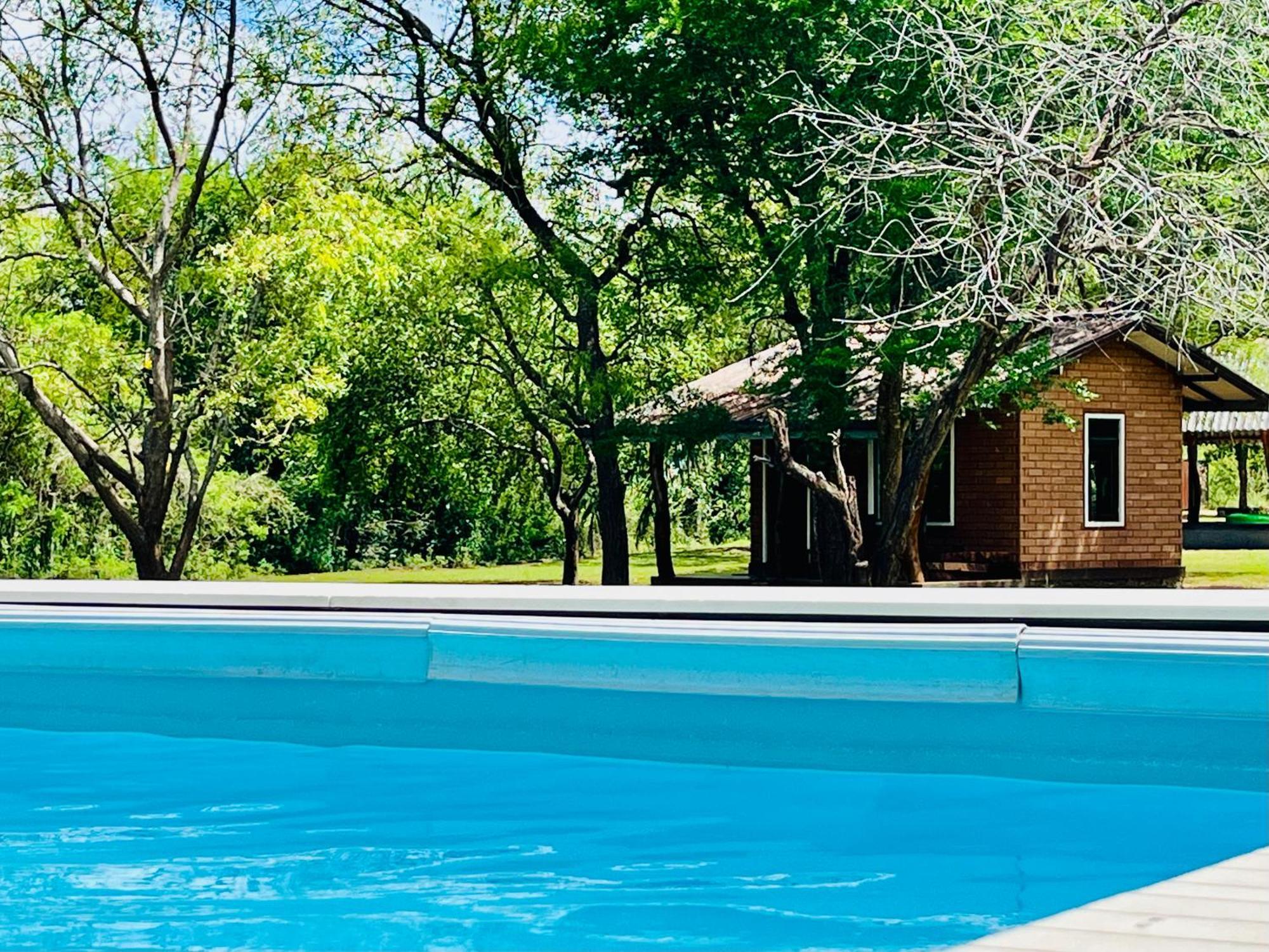 Funky Leopard Safari Lodge Bordering Yala National Park Kataragama Eksteriør billede